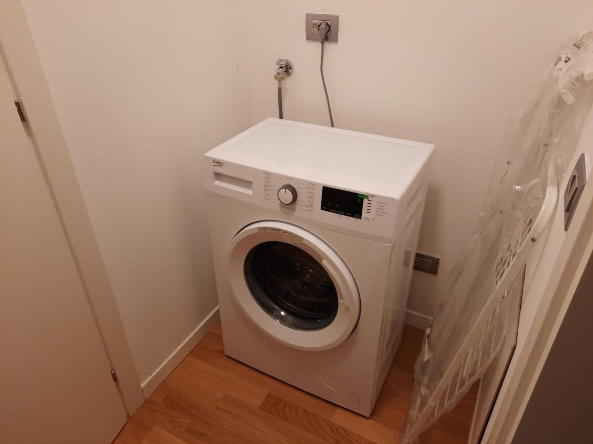 Apartamento La Citta Sul Mare 36 Savona Exterior foto